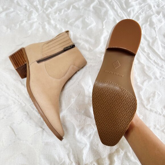 Donald Pliner Banks Western Bootie Size 5.5 New - Picture 9 of 9